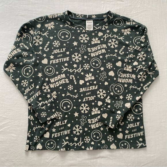 PINK Victoria's Secret Tops - PINK Victoria's Secret Snowflake Graphic Top
